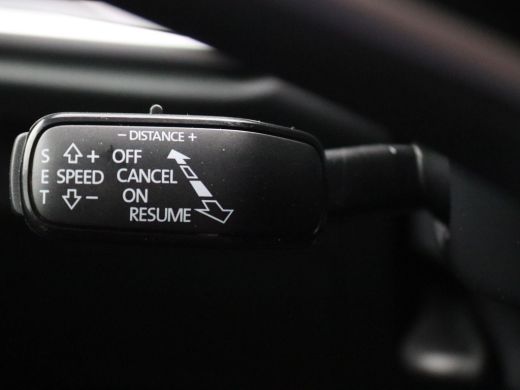 Skoda Elroq 60 Business Edition 204PK Warmtepomp, Keyless, Adaptieve Cruise Controle, Achteruitrijcamera, Sid... ActivLease financial lease