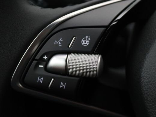 Skoda Elroq 60 Business Edition 204PK Warmtepomp, Keyless, Adaptieve Cruise Controle, Achteruitrijcamera, Sid... ActivLease financial lease