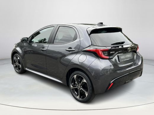 Toyota Yaris 1.5 Hybrid 130 Executive | Ash Grey Metallic | Direct uit voorraad leverbaar ActivLease financial lease