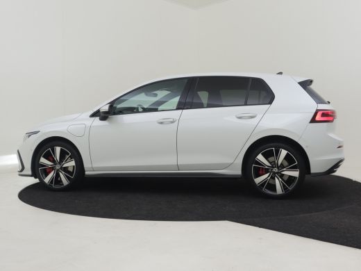 Volkswagen Golf 1.4 eHybrid GTE 245pk | Matrix koplampen | Dodehoekdectie | Head up display | Led mislampen | Stu... ActivLease financial lease