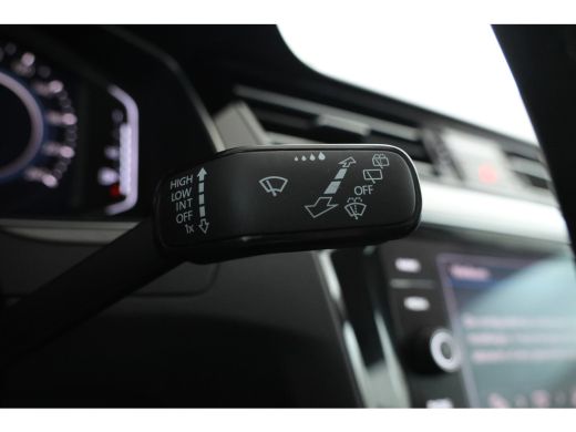 Volkswagen Passat Variant 1.4 TSI PHEV GTE Business Automaat, Digital dash, Panorama dak, Volleder! ActivLease financial lease