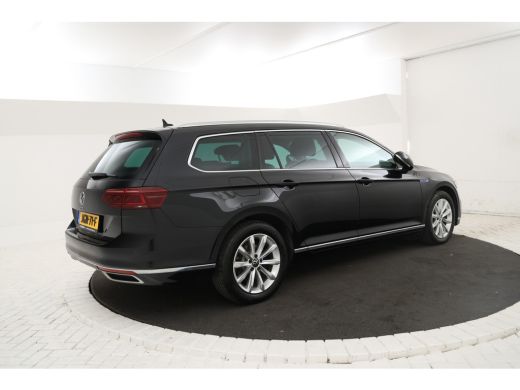 Volkswagen Passat Variant 1.4 TSI PHEV GTE Business Automaat, Digital dash, Panorama dak, Volleder! ActivLease financial lease