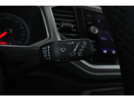 Volkswagen T-Roc 1.5 TSI Sport Automaat, Apple carplay, Panorama ActivLease financial lease