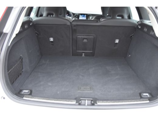 Volvo  V60 T6 Essential Bright | BLISS | Verwarmbare Voorstoelen, Stuurwiel & Achterbank | Trekhaak | ActivLease financial lease