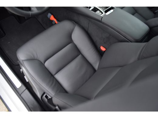 Volvo  V60 T6 Essential Bright | BLISS | Verwarmbare Voorstoelen, Stuurwiel & Achterbank | Trekhaak | ActivLease financial lease