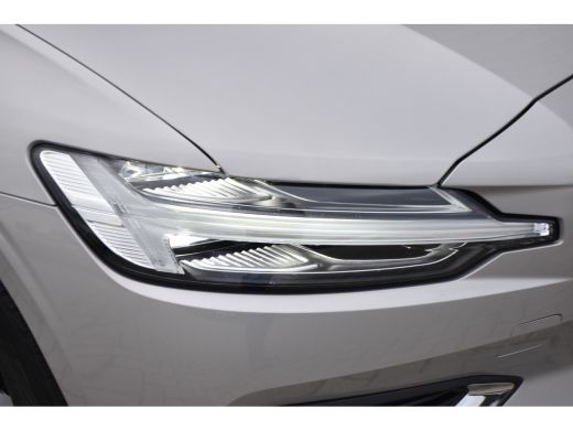 Volvo  V60 T6 Essential Bright | BLISS | Verwarmbare Voorstoelen, Stuurwiel & Achterbank | Trekhaak | ActivLease financial lease