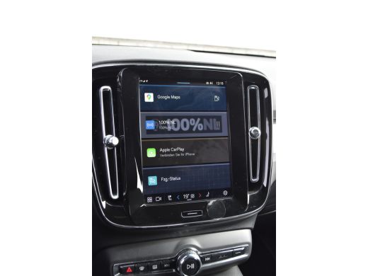 Volvo  XC40 B4 Plus Dark | HarmanKardon | Trekhaak | Elektrische Stoel met Geheugen | ActivLease financial lease