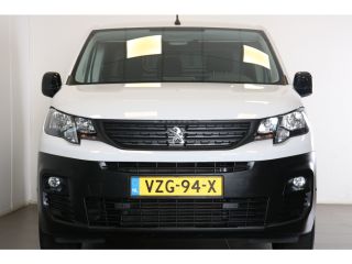 Peugeot Partner 50kWh 136PK L1 | 3-zits | Navi | Airco | Cruise | Dodehoeksensoren | Parkeersensoren V+A | Peugeot Partner 50kWh 136PK L1 | 3-zits | Navi | Airco | Cruise | Dodehoeksensoren | Parkeersensoren V+A |