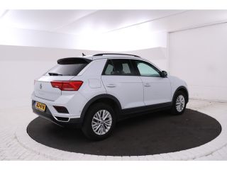 Volkswagen T-Roc 1.5 TSI Sport Automaat, Apple carplay, Panorama