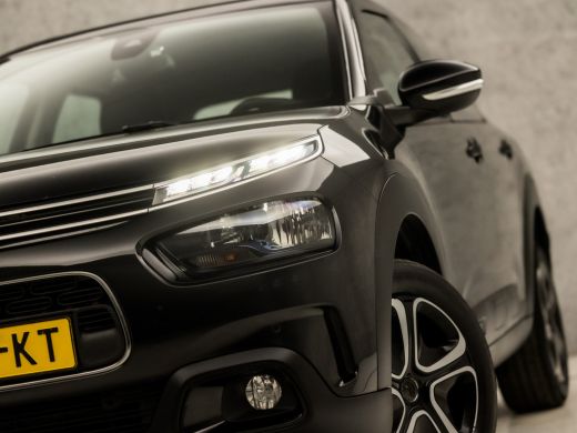 Citroën C4 Cactus 1.2 PureTech Sport (APPLE CARPLAY, GROOT NAVI, CLIMATE, CAMERA, GETINT GLAS, SPORTSTOELEN, CRUISE... ActivLease financial lease