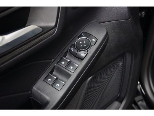 Ford Kuga 2.5 PHEV Active X | Wegklap Trekhaak | Pano-dak | Verlengde garantie tot 09-2028! | ALLE opties |... ActivLease financial lease