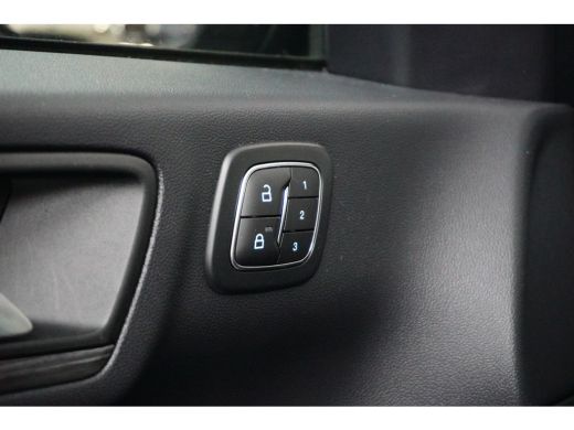 Ford Kuga 2.5 PHEV Active X | Wegklap Trekhaak | Pano-dak | Verlengde garantie tot 09-2028! | ALLE opties |... ActivLease financial lease