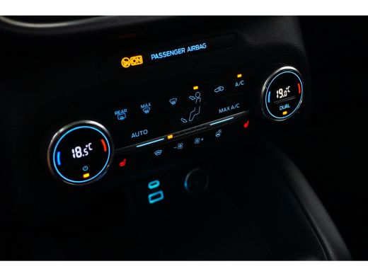 Ford Kuga 2.5 PHEV Vignale | Pano-dak | Trekhhaak | Head-Up Display | Full LED verlichting | Leder | B&O au... ActivLease financial lease