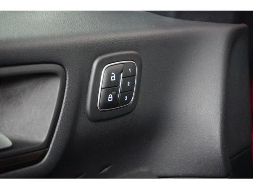 Ford Kuga 2.5 PHEV Vignale | Pano-dak | Trekhhaak | Head-Up Display | Full LED verlichting | Leder | B&O au... ActivLease financial lease