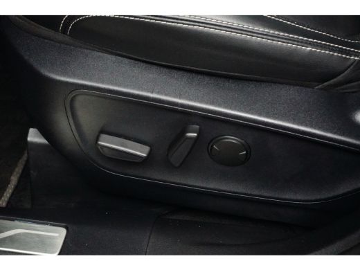 Ford Kuga 2.5 PHEV Vignale | Pano-dak | Trekhhaak | Head-Up Display | Full LED verlichting | Leder | B&O au... ActivLease financial lease