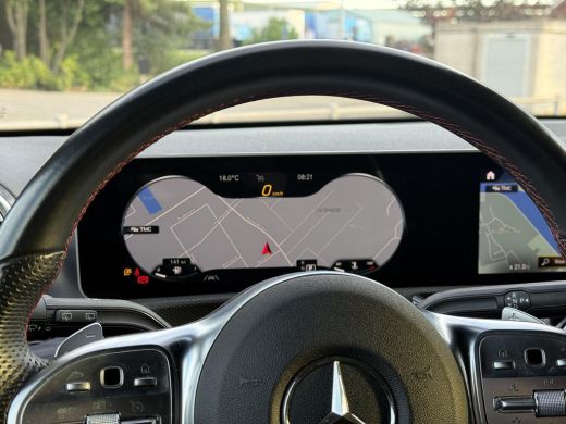 Mercedes-Benz A-Klasse 180 Aut. Sol. AMG Sport Ed. | Panorama | Burmester | Memory | Multi Beam | ActivLease financial lease