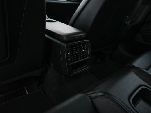 Porsche Taycan 79 kWh [3-Fase] {SOH-100%} (INCL-BTW) *LUXURY-LEATHER | FULL-LED | DIGI-COCKPIT | NAVI-FULLMAP | ... ActivLease financial lease