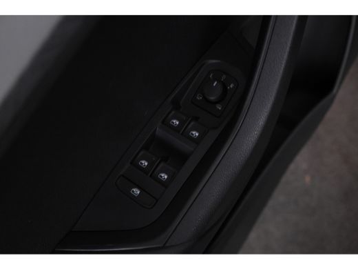 Skoda Karoq 1.0 TSI Ambition Nw. Model, Navigatie, Climate, ActivLease financial lease