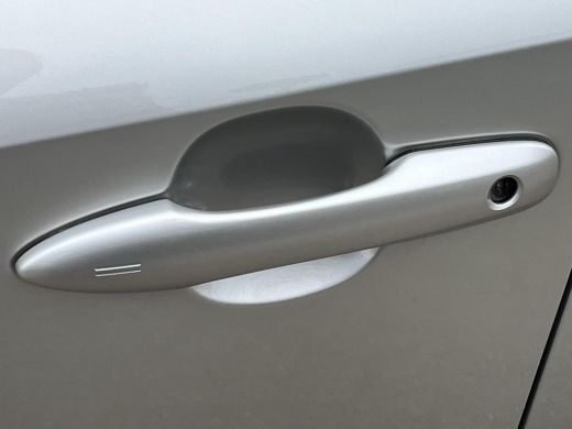 Toyota Corolla Touring Sports 1.8 Hybrid Active | Parkeersensoren | Stoelverwarming | Navigatiesysteem | ActivLease financial lease