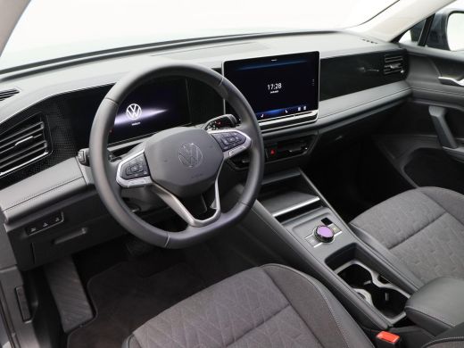 Volkswagen Tiguan 1.5 eTSi 130 Pk Automaat Life Edition | Carplay | Trekhaak | Adaptive Cruise | Climate Control | ... ActivLease financial lease