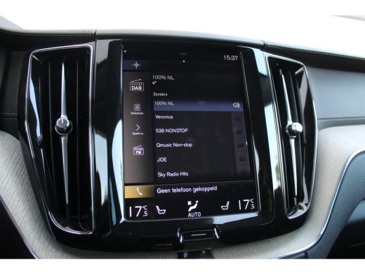 Volvo  XC60 2.0 T8 407 PK Twin Engine AWD Inscription | Luchtvering | HUD | Pano | ACC | BLIS | HK Audio | St... ActivLease financial lease