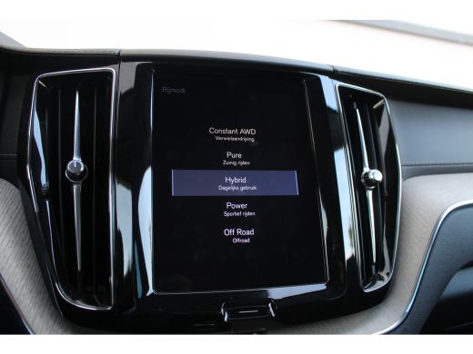 Volvo  XC60 2.0 T8 407 PK Twin Engine AWD Inscription | Luchtvering | HUD | Pano | ACC | BLIS | HK Audio | St... ActivLease financial lease
