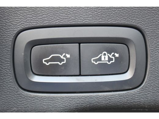 Volvo  XC60 2.0 T8 407 PK Twin Engine AWD Inscription | Luchtvering | HUD | Pano | ACC | BLIS | HK Audio | St... ActivLease financial lease