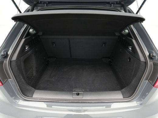 Audi A3 Sportback 35 TFSI CoD 150pk S-Tronic Advance Sport Navigatie Stoelverwarming Led Pdc 279 ActivLease financial lease