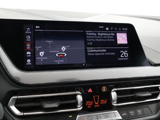 BMW 1 Serie 116D LESAUTO DUBBELE BEDIENING HANDGESCHAKELD + CAMERA | SPORTSTOELEN | LED ActivLease financial lease