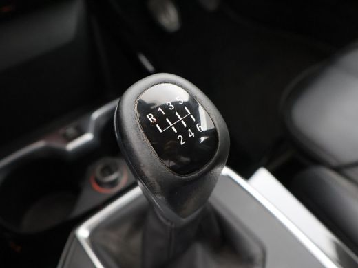 BMW 1 Serie 116D LESAUTO DUBBELE BEDIENING HANDGESCHAKELD + CAMERA | SPORTSTOELEN | LED ActivLease financial lease