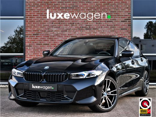 BMW 3 Serie 330e M-Sport Pano ACC H/K 360 HUD 19inch El-zetels BMW 3 Serie 330e M-Sport Pano ACC H/K 360 HUD 19inch El-zetels