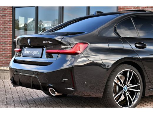 BMW 3 Serie 330e M-Sport Pano ACC H/K 360 HUD 19inch El-zetels ActivLease financial lease