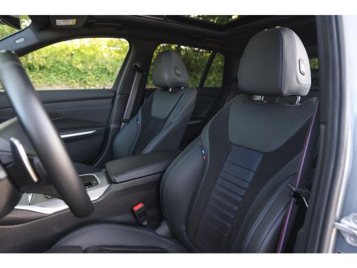BMW 3 Serie Touring 330e High Executive M Sport Automaat / Panoramadak / Trekhaak / Sportstoelen / Comfort Ac... ActivLease financial lease