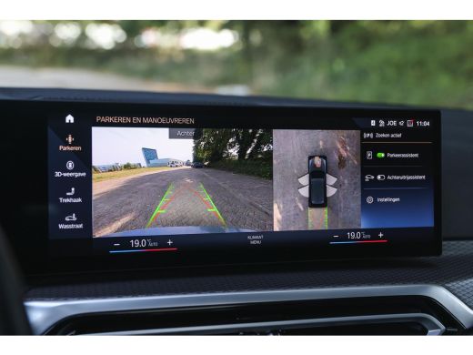 BMW 3 Serie Touring 330e High Executive M Sport Automaat / Panoramadak / Trekhaak / Sportstoelen / Comfort Ac... ActivLease financial lease