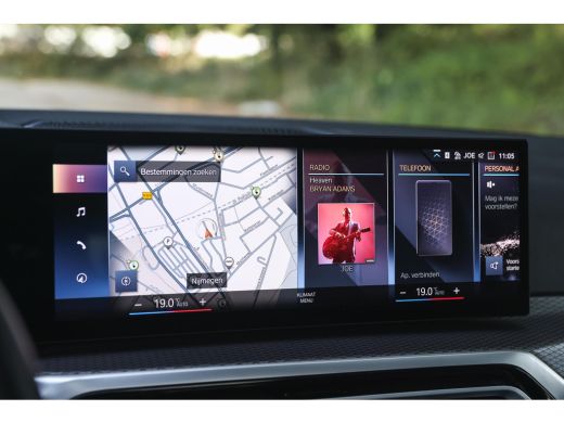 BMW 3 Serie Touring 330e High Executive M Sport Automaat / Panoramadak / Trekhaak / Sportstoelen / Comfort Ac... ActivLease financial lease