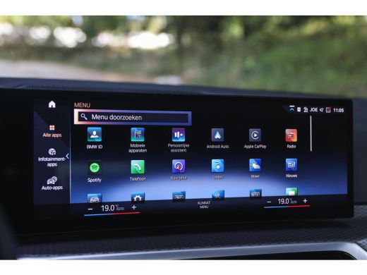 BMW 3 Serie Touring 330e High Executive M Sport Automaat / Panoramadak / Trekhaak / Sportstoelen / Comfort Ac... ActivLease financial lease