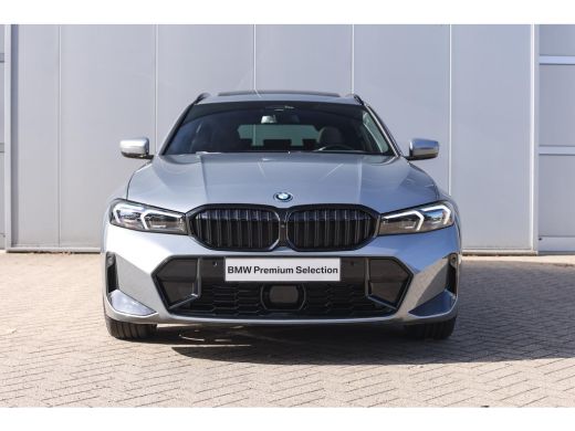 BMW 3 Serie Touring 330e High Executive M Sport Automaat / Panoramadak / Trekhaak / Sportstoelen / Comfort Ac... ActivLease financial lease