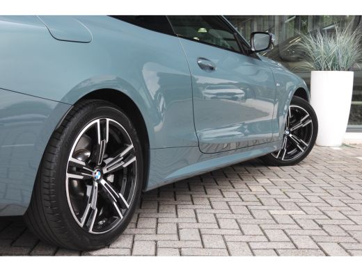 BMW 4 Serie Coupé 430i xDrive M Sport Automaat / Schuif-kanteldak / Achteruitrijcamera / Stoelverwarming / M ... ActivLease financial lease