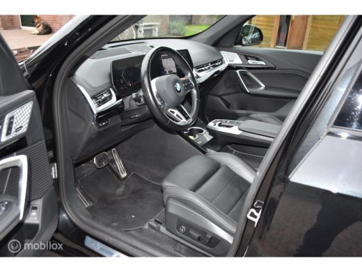 BMW X1 sDrive18i Voll Pano headup e stoelen ActivLease financial lease