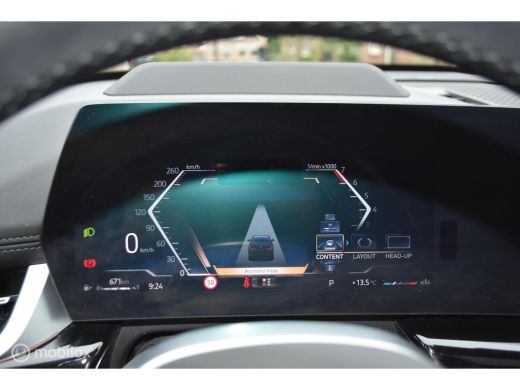 BMW X1 sDrive18i Voll Pano headup e stoelen ActivLease financial lease