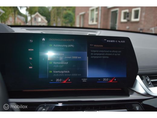 BMW X1 sDrive18i Voll Pano headup e stoelen ActivLease financial lease