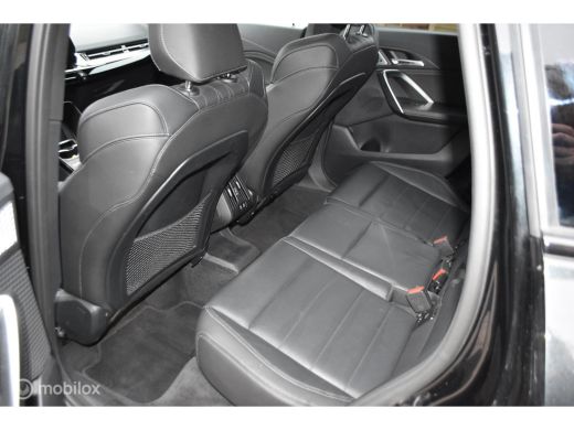 BMW X1 sDrive18i Voll Pano headup e stoelen ActivLease financial lease