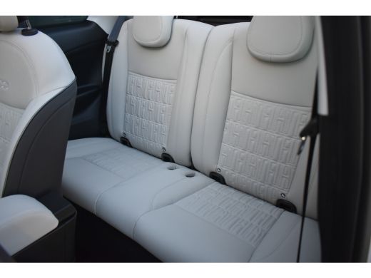 Fiat 500C La Prima 42 kWh DEMO-DEAL! | Vol-Leder | Stoelverwarming | Adaptive Cruise | Dodehoek-Detectie | ... ActivLease financial lease