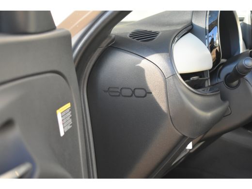 Fiat 600 1.2 Hybrid La Prima 100pk DEMO-DEAL! | Vol-Leder | Elektr. Stoelen | Elektr. Achterklep | Achteru... ActivLease financial lease