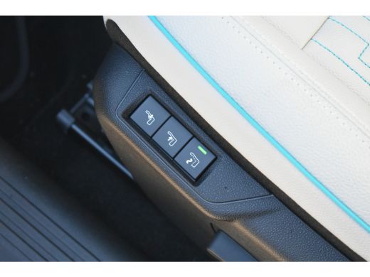 Fiat 600 1.2 Hybrid La Prima 100pk DEMO-DEAL! | Vol-Leder | Elektr. Stoelen | Elektr. Achterklep | Achteru... ActivLease financial lease