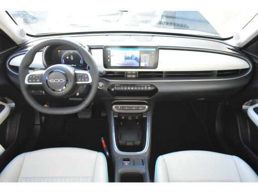 Fiat 600 1.2 Hybrid La Prima 100pk DEMO-DEAL! | Vol-Leder | Elektr. Stoelen | Elektr. Achterklep | Achteru... ActivLease financial lease
