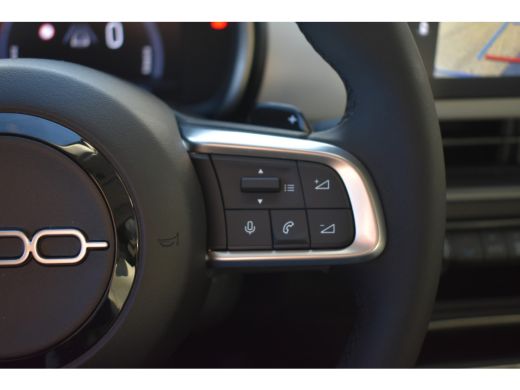 Fiat 600 1.2 Hybrid La Prima 100pk DEMO-DEAL! | Vol-Leder | Elektr. Stoelen | Elektr. Achterklep | Achteru... ActivLease financial lease