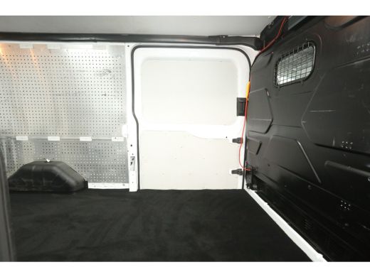 Ford Transit 350 2.0 TDCI L3H2 Trend | 2800kg Trekgew. | Trekh. | Airco | Cruise | 2xSchuifdeur | Parkeersens. ActivLease financial lease