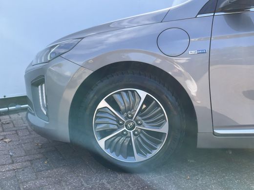 Hyundai IONIQ 1.6 GDi PHEV Premium Stoel/Stuurverw OpenSky Incl.BTW Plug-in Voll.Onderhouden! ActivLease financial lease