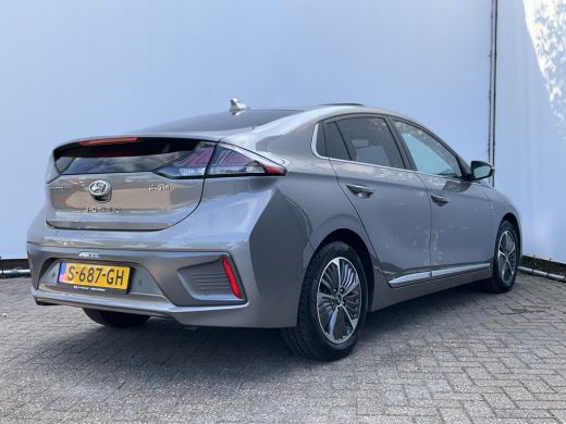 Hyundai IONIQ 1.6 GDi PHEV Premium Stoel/Stuurverw OpenSky Incl.BTW Plug-in Voll.Onderhouden! ActivLease financial lease